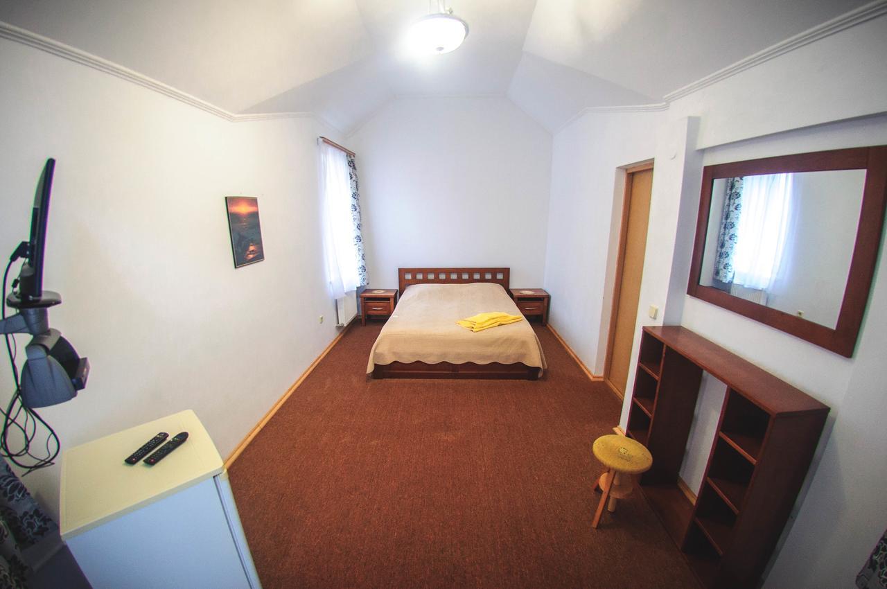 ירמכה Hotel Radiola מראה חיצוני תמונה