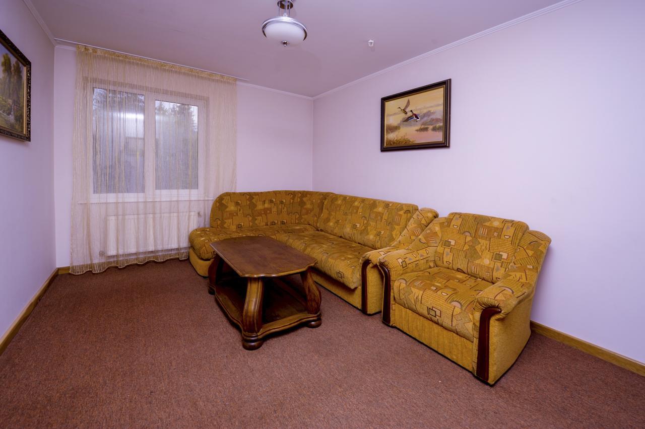 ירמכה Hotel Radiola מראה חיצוני תמונה